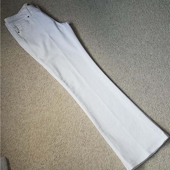 PAIGE Hidden Hills Bootcut in White size 29 - Picture 3 of 8